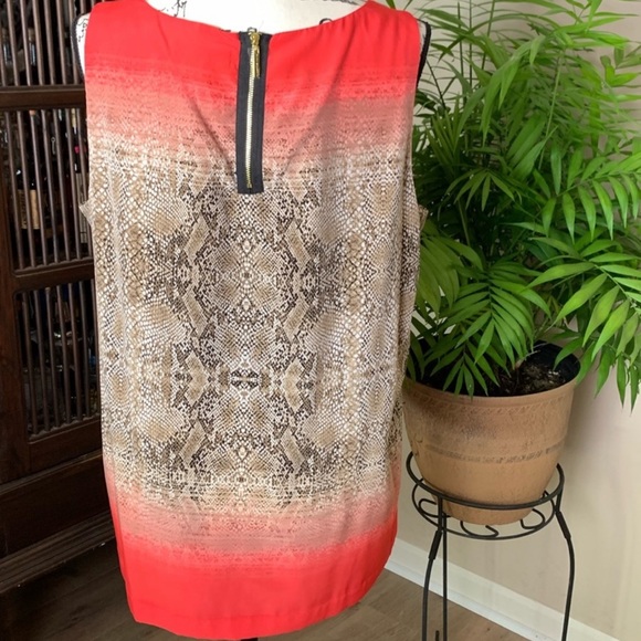 Dana Buchman like new sleeveless top - Picture 2 of 4